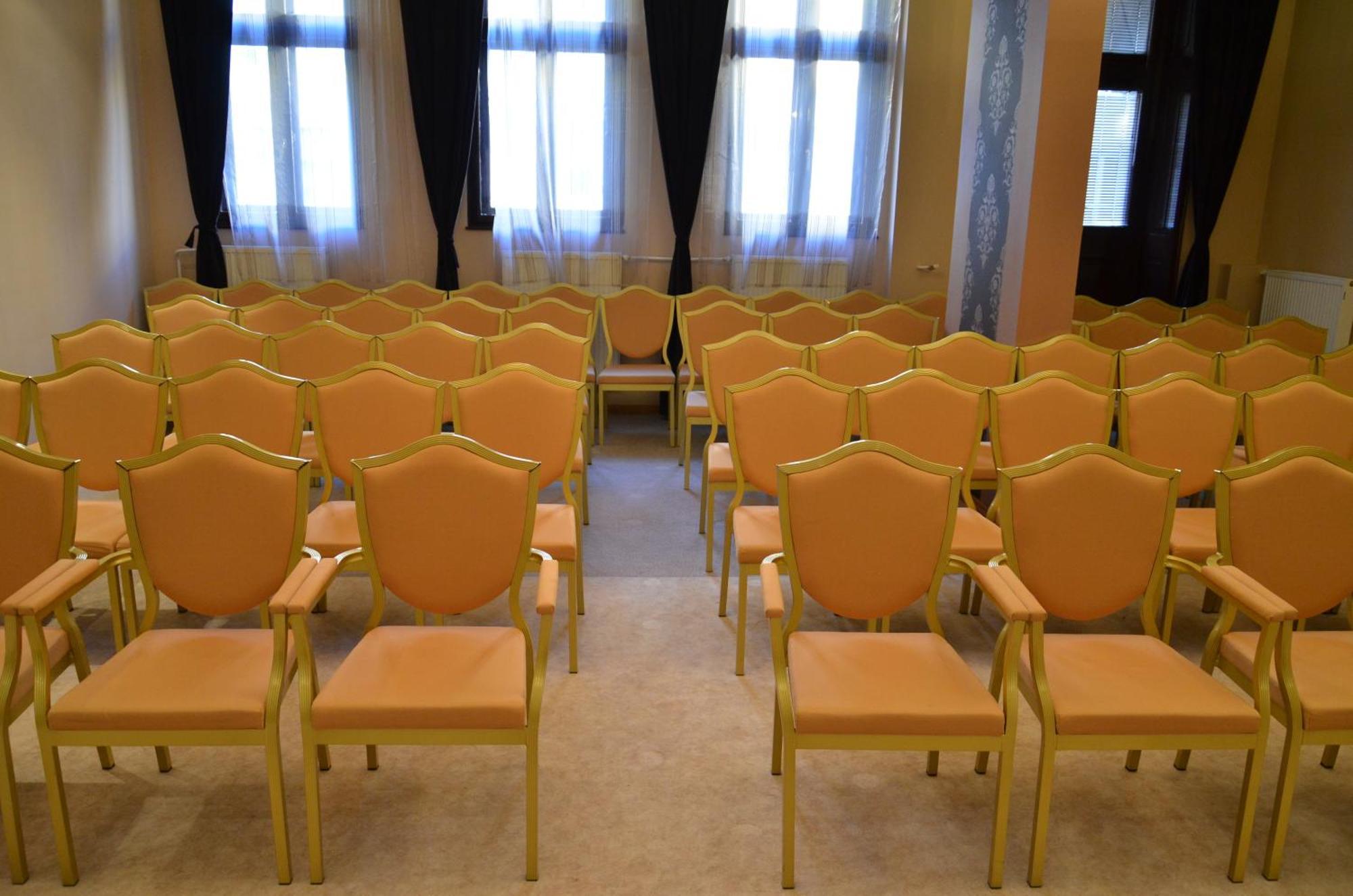 The Regent Club Hotel Ni Buitenkant foto