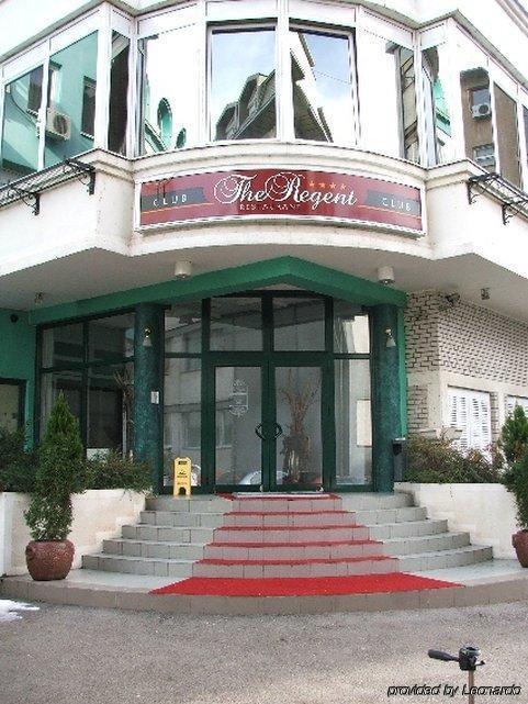 The Regent Club Hotel Ni Buitenkant foto